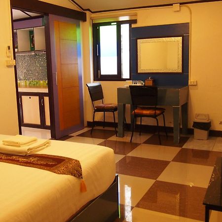 Wiang Kum Kam Resort Чиангмай Экстерьер фото