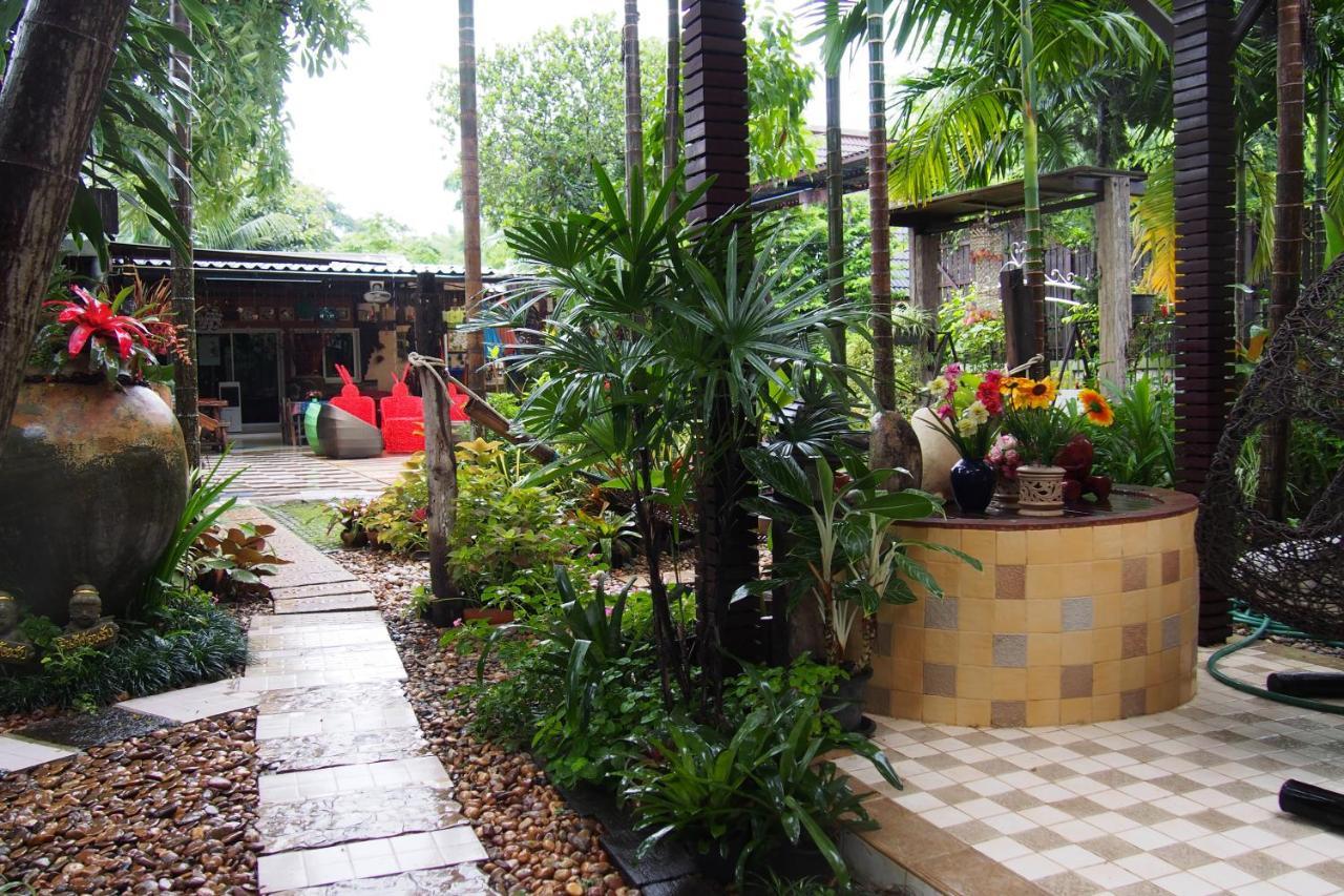 Wiang Kum Kam Resort Чиангмай Экстерьер фото